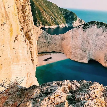 Lilly Βίλα Τραγάκι